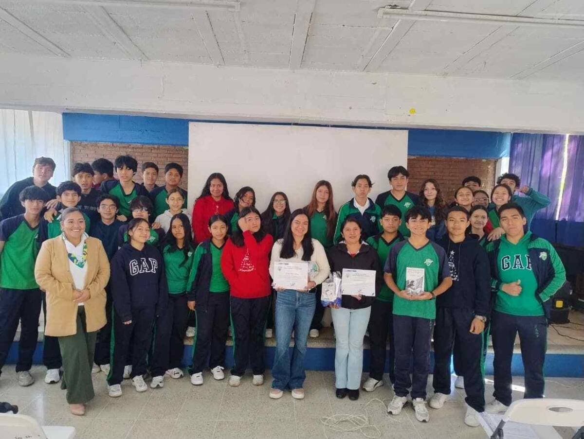 IMPARTEN PLÁTICA A ESTUDIANTES PARA PREVENIR LA VIOLENCIA DE GÉNERO