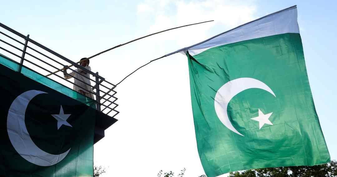 PAKISTÁN DECLARA ‘GUERRA ABIERTA’ CONTRA AFGANISTÁN