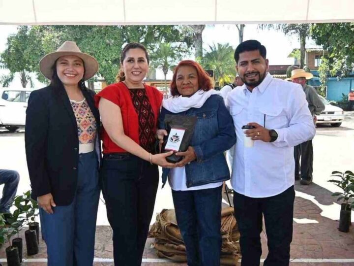 REALIZAN FORO DE CAFÉ EN ZENTLA