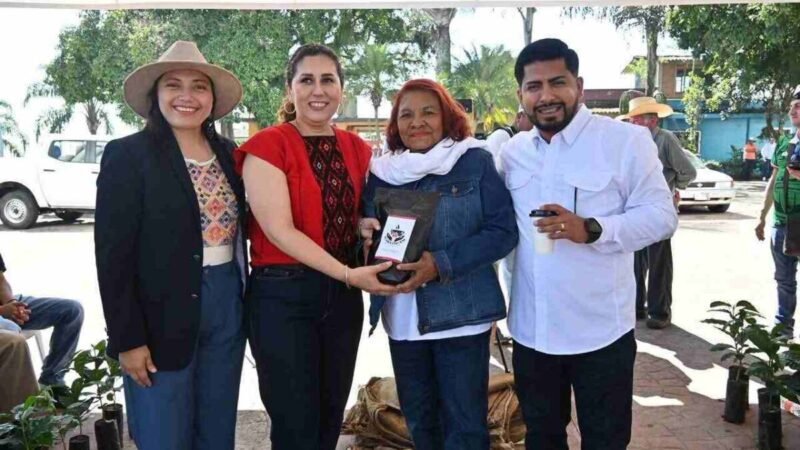 REALIZAN FORO DE CAFÉ EN ZENTLA