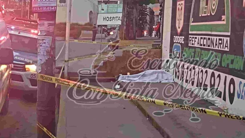 FALLECE HOMBRE EN LA VÍA PÚBLICA