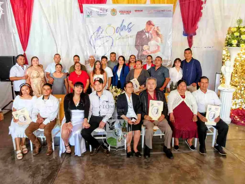 FORTALECEN TEJIDO SOCIAL CON BODAS COLECTIVAS EN TOMATLÁN