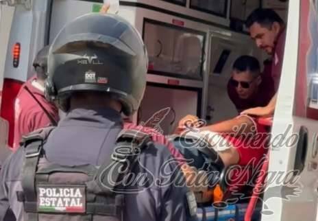 ASALTAN A TESORERA DE PAJAPAN; SU CHOFER FUE BALEADO