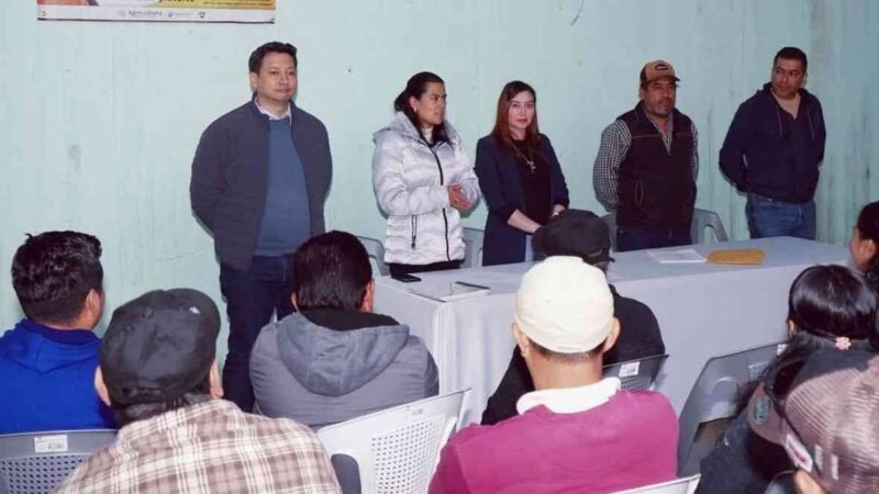 SE REUNE ALCALDE DE TOTUTLA CON ASPIRANTES A AGENTES MUNICIPALES