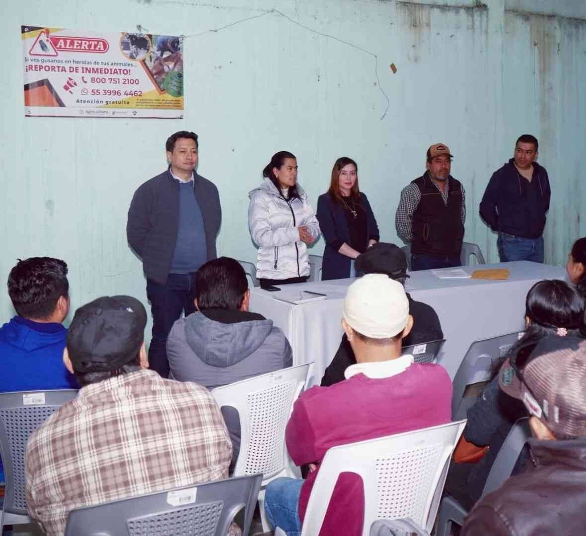 SE REUNE ALCALDE DE TOTUTLA CON ASPIRANTES A AGENTES MUNICIPALES