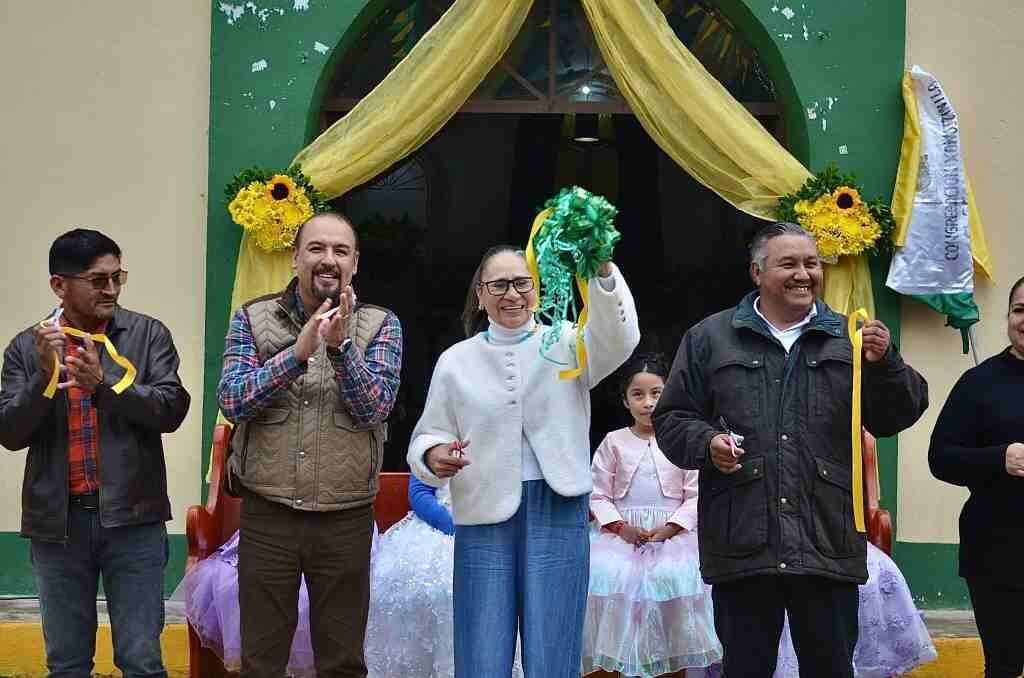 INAUGURA ALCALDESA FIESTA PATRONAL EN XONOTZINTLA