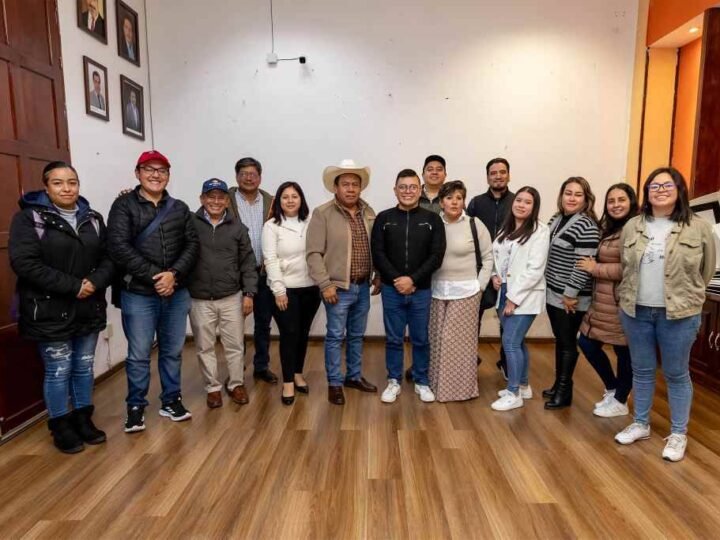 SE REUNE ALCALDE CON COMITÉ DE PUEBLOS MÁGICOS