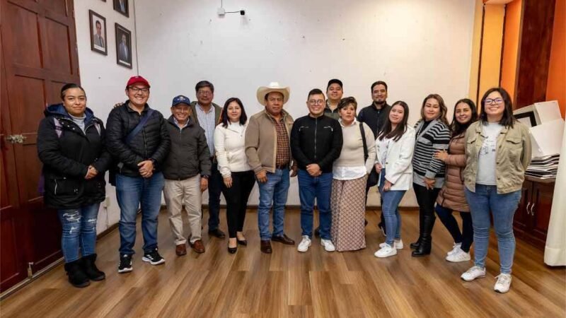 SE REUNE ALCALDE CON COMITÉ DE PUEBLOS MÁGICOS