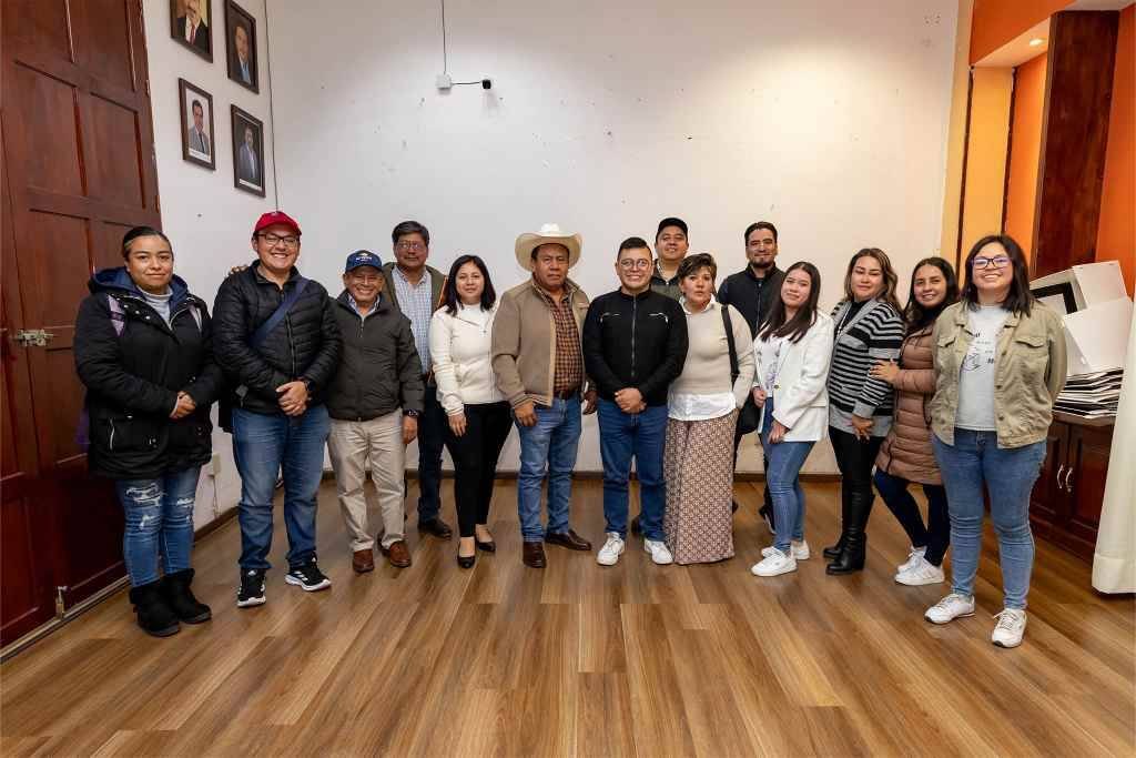 SE REUNE ALCALDE CON COMITÉ DE PUEBLOS MÁGICOS