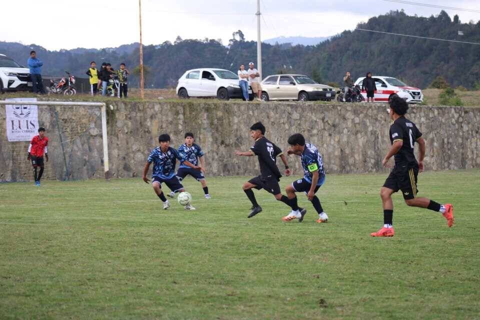 CONEJOS DE HUATUSCO VENCE A LEONES DE ALPATLÁHUAC