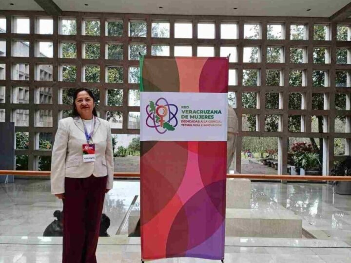 RECONOCEN A PROFESIONISTA DE CHOCAMÁN COMO MUJER DEDICADA A LA CIENCIA