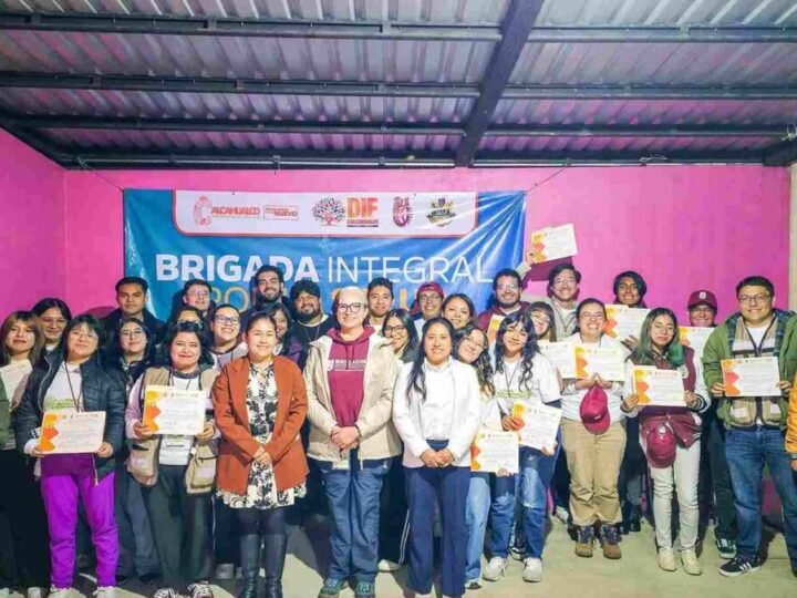 LLEVAN ACCIONES DE SALUD A HABITANTES DE CALCAHUALCO