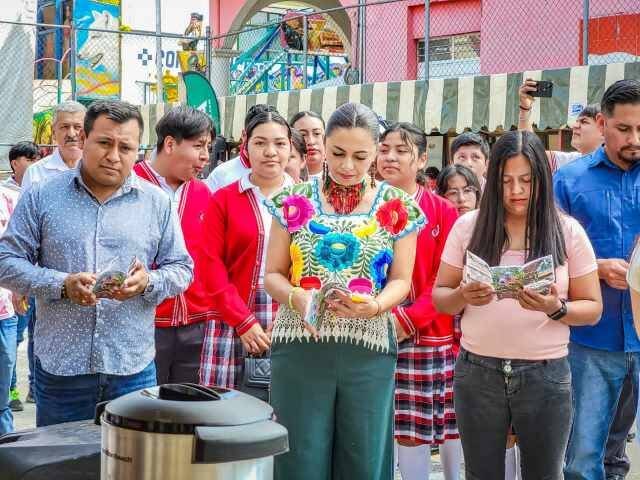 INAUGURAN FORO TODO CAFÉ EN IXHUATLÁN