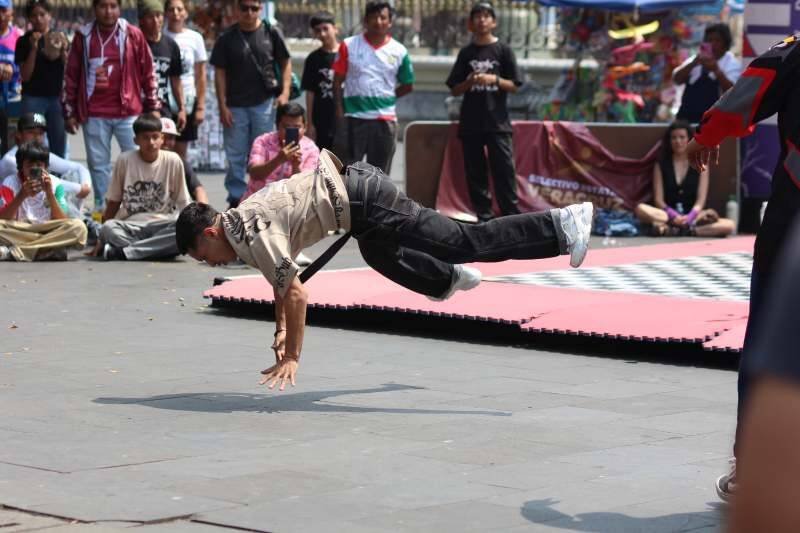 ROMINA CONTI Y JOREI JIMÉNEZ, A OLIMPIADA NACIONAL DE BREAKING DANCE