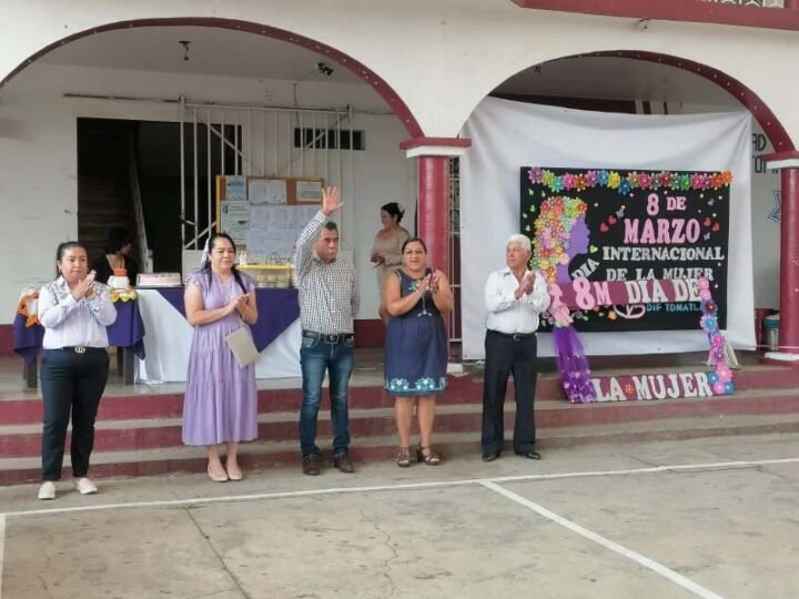 CELEBRAN EXPO VENTA DE LA MUJER EN TOMATLÁN