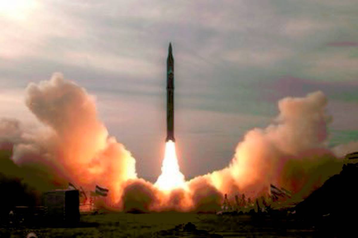 IRÁN USA POR PRIMERA VEZ SU MISIL BALÍSTICO ‘SEJIL’ CONTRA ISRAEL