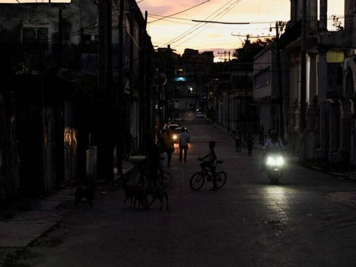 NUEVO APAGÓN EN CUBA DEJA A MÁS DE NUEVE MILLONES DE PERSONAS SIN CORRIENTE