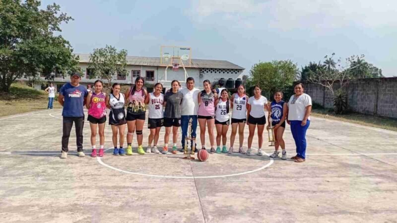 CELEBRAN CUADRANGULAR DE BÁSQUETBOL EN TOMATLÁN