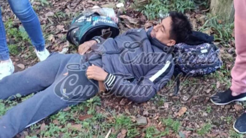 DERRAPA MOTOCICLISTA EN BARRANCA DE CHOCAMÁN