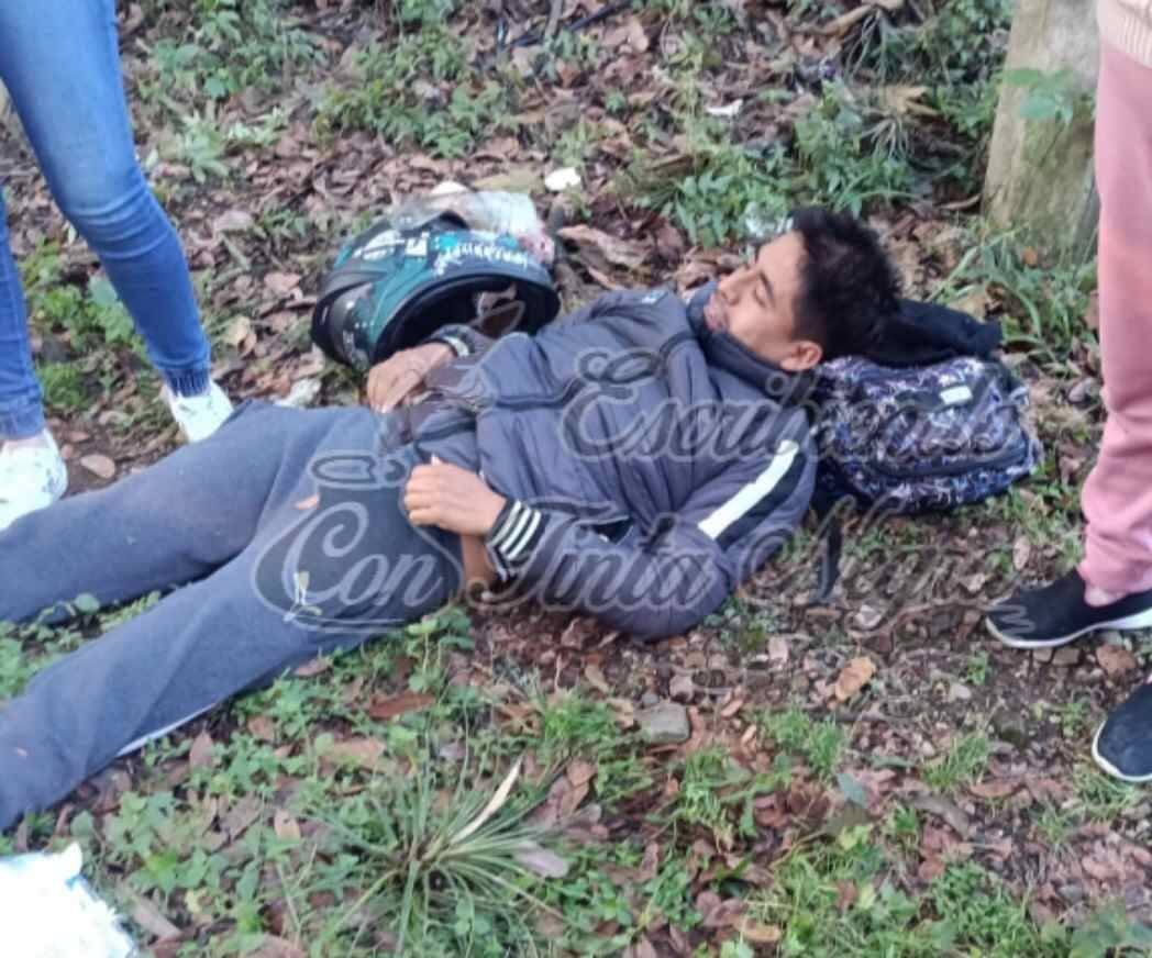 DERRAPA MOTOCICLISTA EN BARRANCA DE CHOCAMÁN