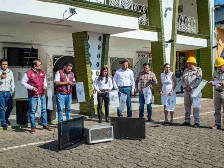 PONEN EN MARCHA CAMPAÑA CONTRA EL DENGUE EN IXHUATLÁN DEL CAFÉ