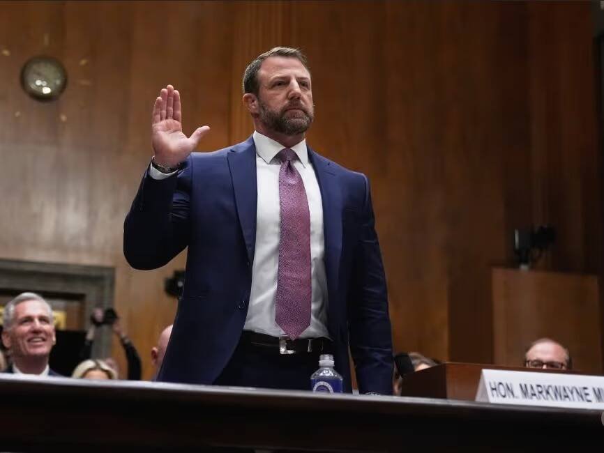 SENADO CONFIRMA A MARKWAYNE MULLIN AL FRENTE DE SEGURIDAD NACIONAL DE EU