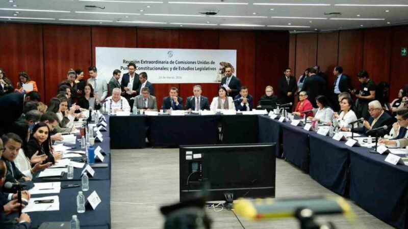 COMISIONES DEL SENADO AVALAN ‘PLAN B’