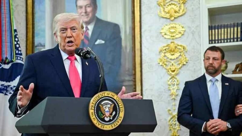 DONALD TRUMP PONE SU NOMBRE AL ESTRECHO DE ORMUZ