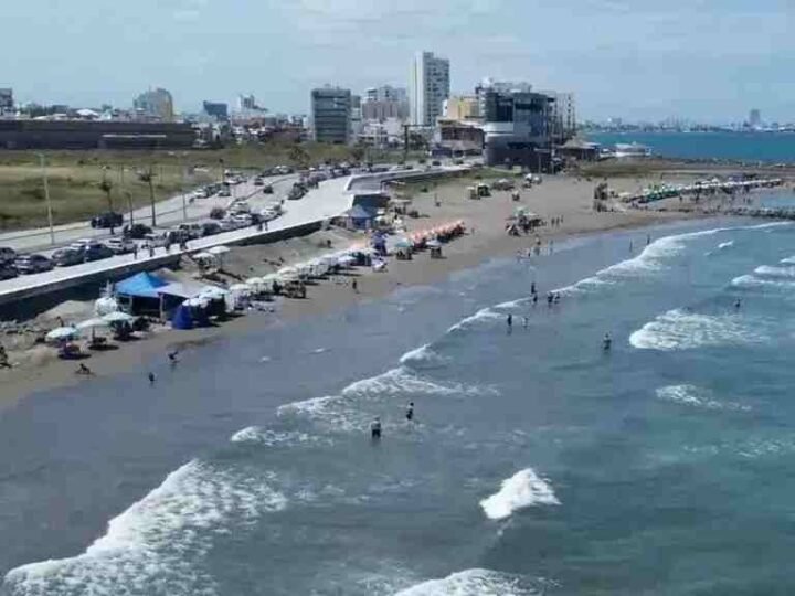 COFEPRIS GARANTIZA PLAYAS APTAS EN VERACRUZ PARA VACACIONAR PESE A DERRAME PETROLERO