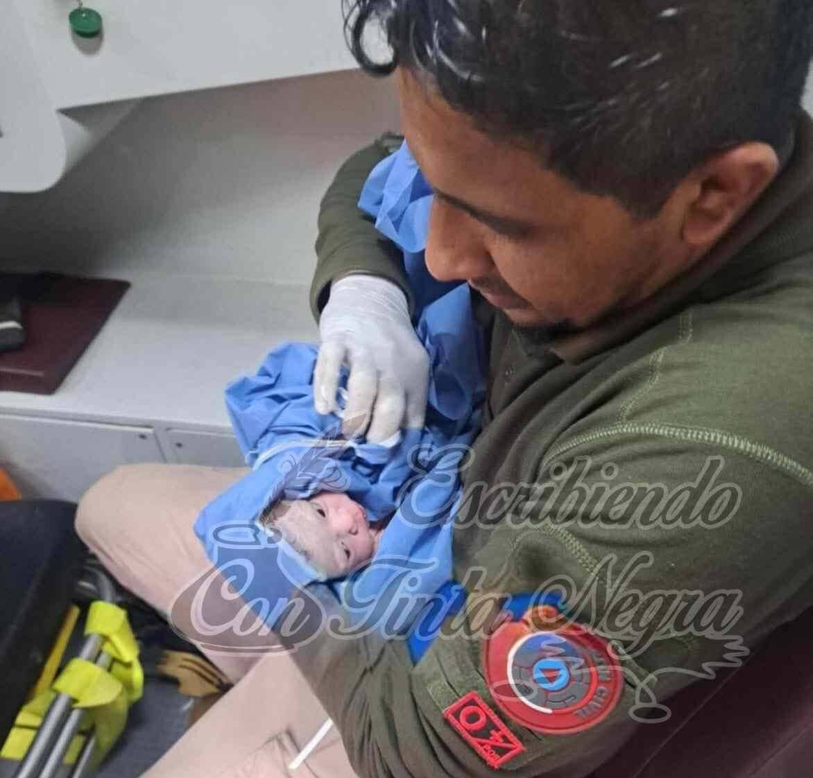 NACE BEBÉ A BORDO DE TAXI