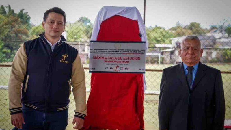 CELEBRA TELEBACHILLERATO TOTUTLA 45 ANIVERSARIO