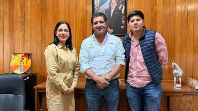 SÍNDICA DE HUATUSCO GESTONA APOYOS PARA SECTOR EDUCATIVO