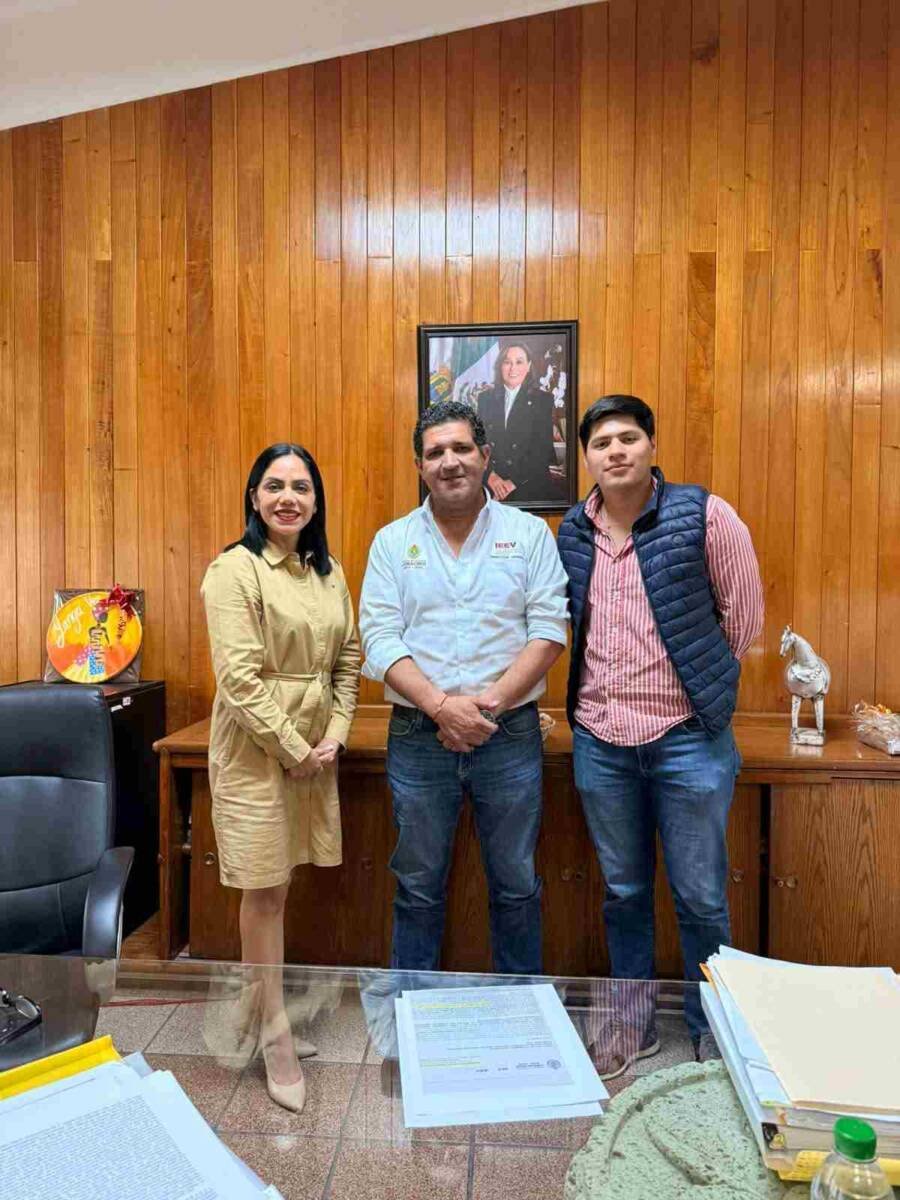 SÍNDICA DE HUATUSCO GESTONA APOYOS PARA SECTOR EDUCATIVO