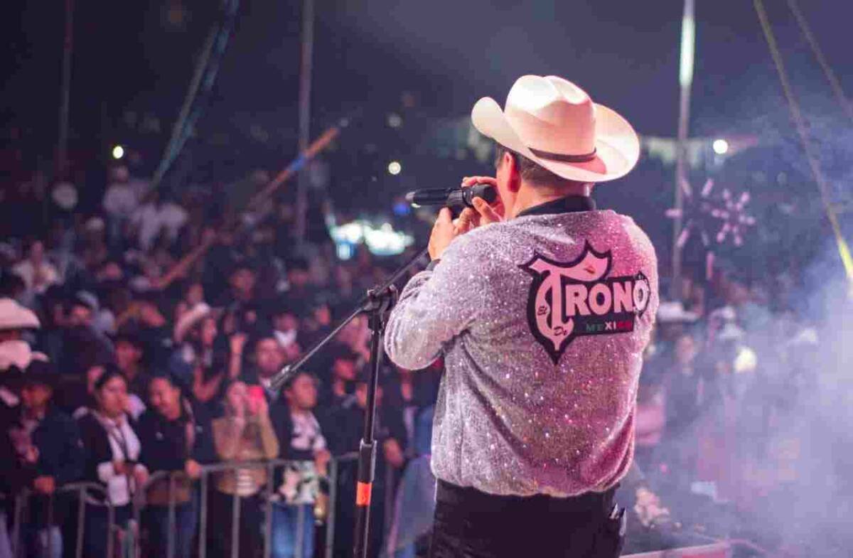 SE CORONA EL TRONO DE MÉXICO EN IXHUATLÁN DEL CAFÉ