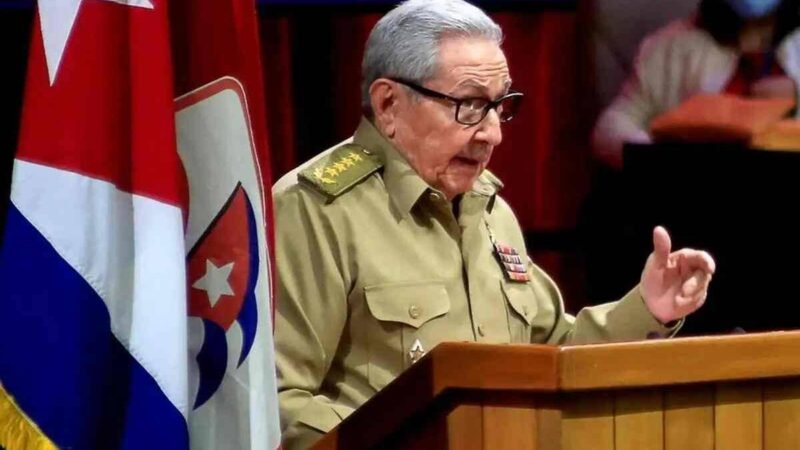 RAÚL CASTRO DIRIGE LAS CONVERSACIONES DE CUBA CON ESTADOS UNIDOS