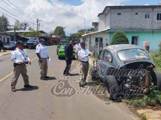 VAN CONTRA AUTOS MACETA EN TOTUTLA