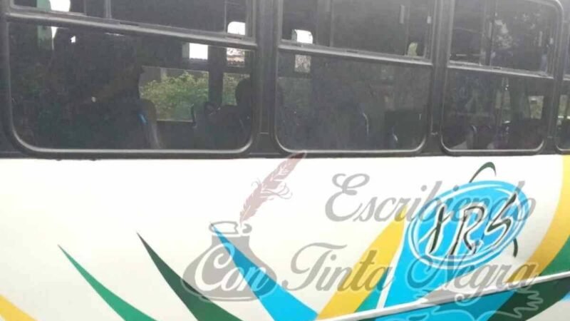 BALEAN AUTOBÚS; HAY DOS HERIDOS GRAVES