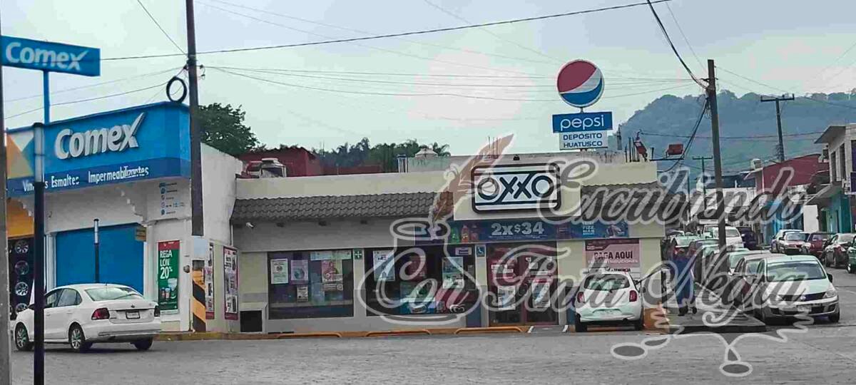 ASALTAN OXXO EN HUATUSCO
