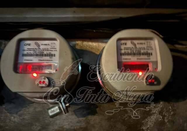 COMISIÓN DE ELECTRICIDAD DEJA SIN LUZ A TLACOTEPEC DE MEJÍA