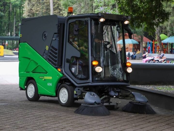 MODERNIZAN SERVICIO DE LIMPIA PÚBLICA EN ORIZABA CON BARREDORA GREEN MACHINE