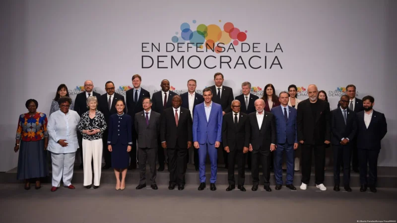 CLAUDIA SHEINBAUM PROPONE UNA DECLARACIÓN CONTRA INTERVENCIÓN MILITAR EN CUBA