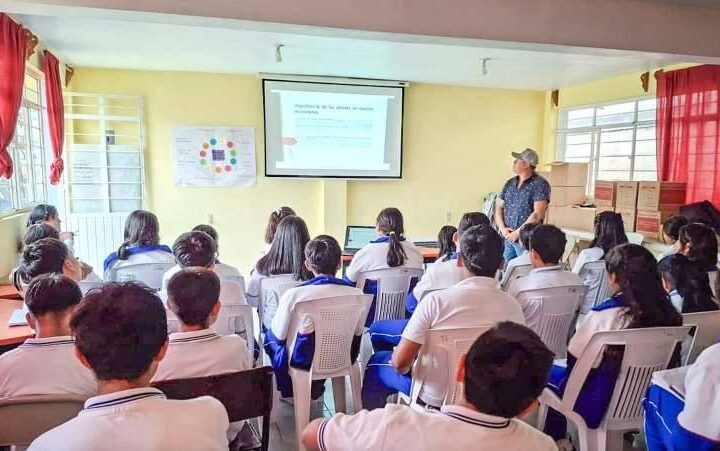 PROMUEVEN EDUCACIÓN AMBIENTAL EN CALCAHUALCO