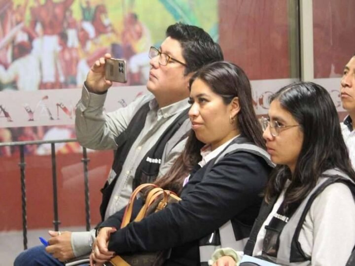 CAPACITAN A ENCARGADOS DE CATASTRO DE ALPATLÁHUAC