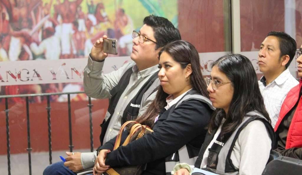 CAPACITAN A ENCARGADOS DE CATASTRO DE ALPATLÁHUAC