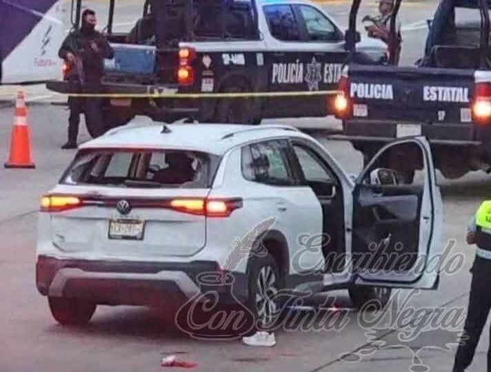 SE ENFRENTAN SUJETOS ARMADOS A LA POLICÍA; HAY UN MUERTO