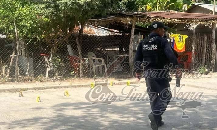 ATACAN CANTINA; UN PROFESOR MURIÓ