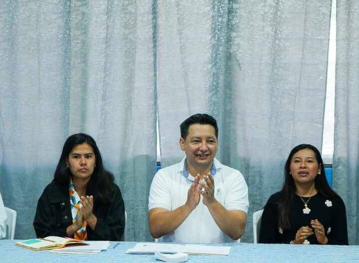 SE REUNE ALCALDE CON AUTORIDADES EDUCATIVAS