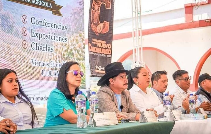 CELEBRAN FORO AGUACATERO EN CALCAHUALCO