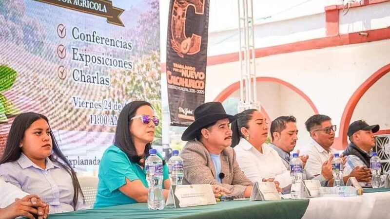 CELEBRAN FORO AGUACATERO EN CALCAHUALCO