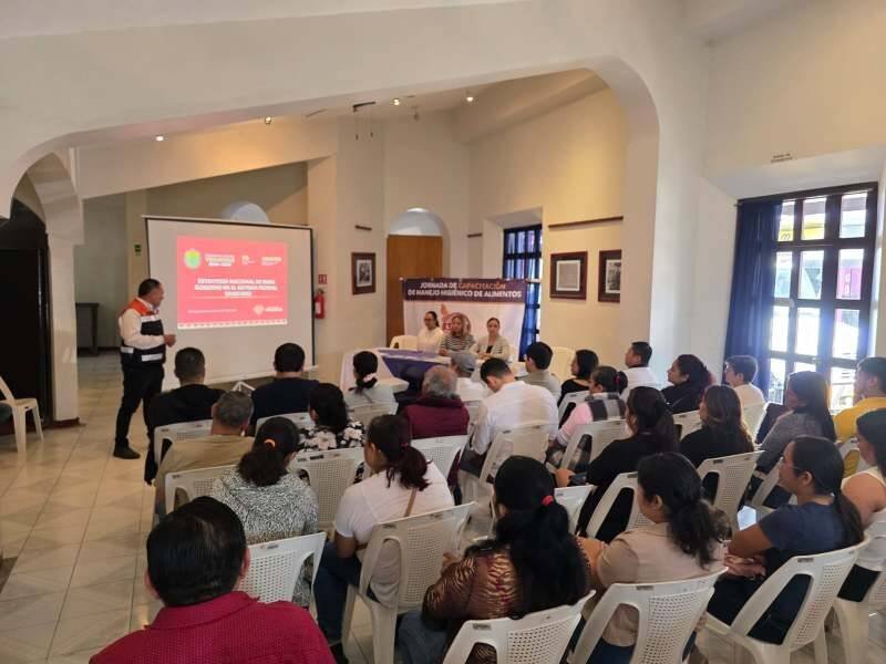 CAPACITAN A SECTOR DE ALIMENTOS SOBRE SEGURIDAD ALIMENTARIA